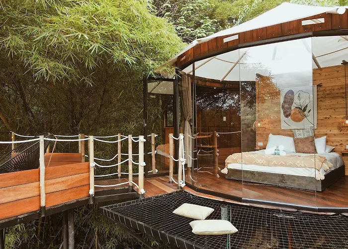 Paneo Glamping